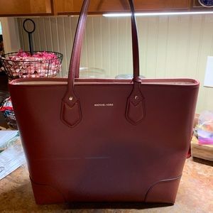 Michael Kors Tote